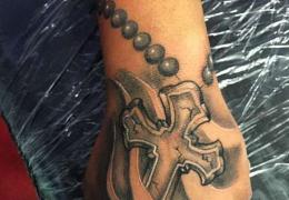 Cross tattoo: ความหมายของรอยสัก, 47 รูป, ภาพร่าง